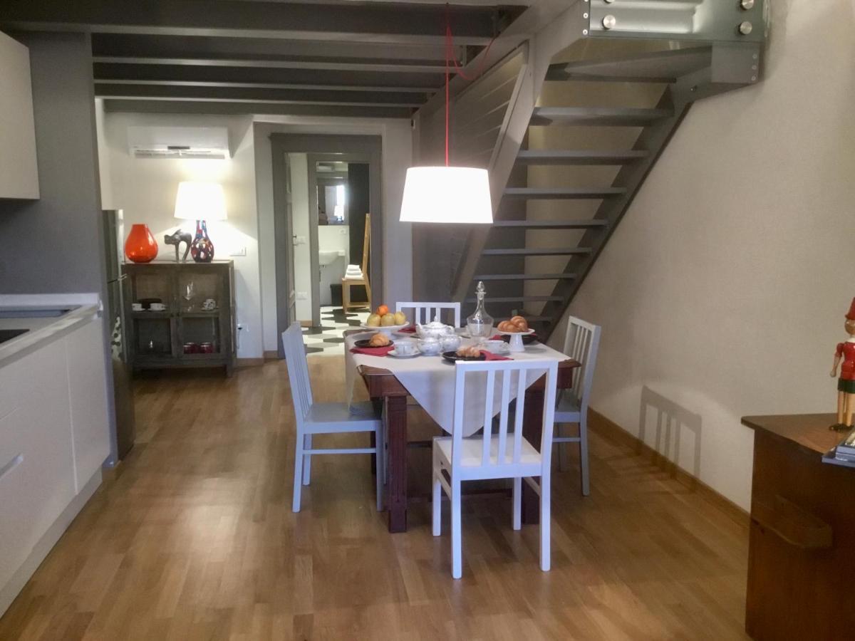 Torre Guinigi Luxury Loft Nel Centro Storico Di Lucca Apartment Exterior photo